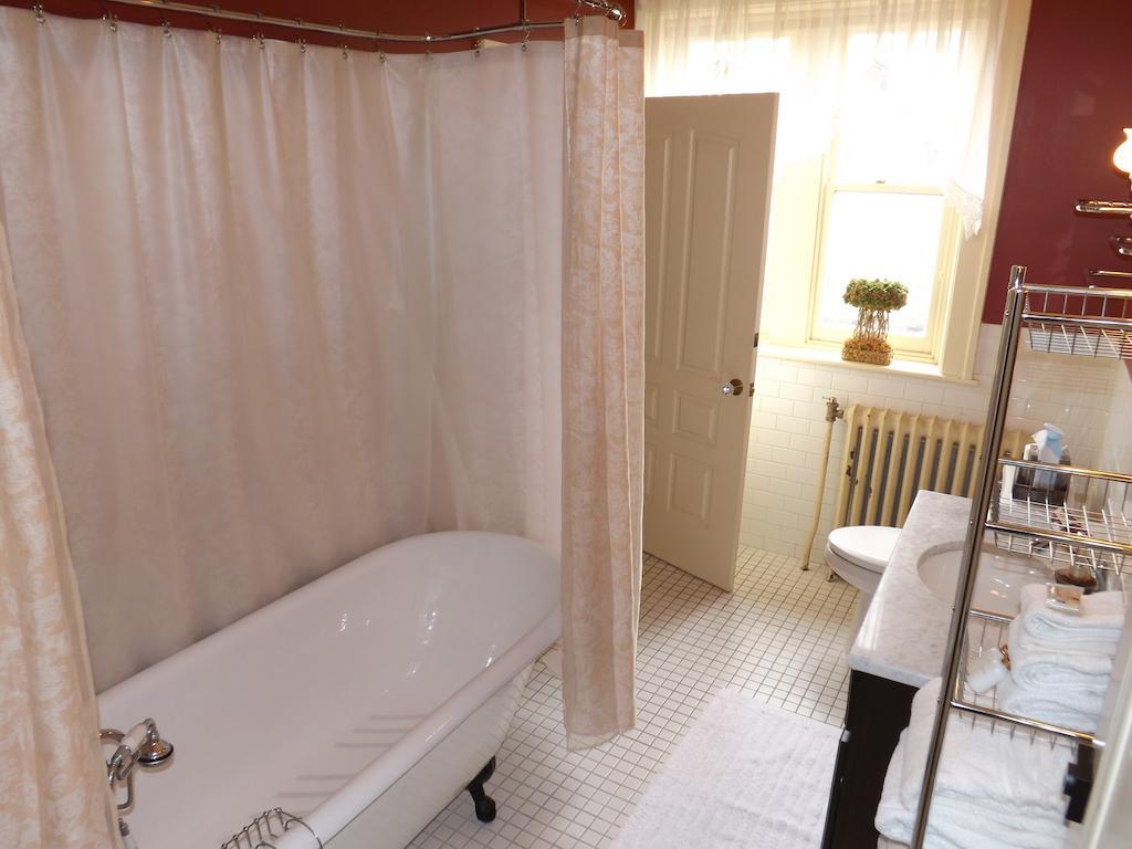 Annville The Patriot House Bed & Breakfast חדר תמונה